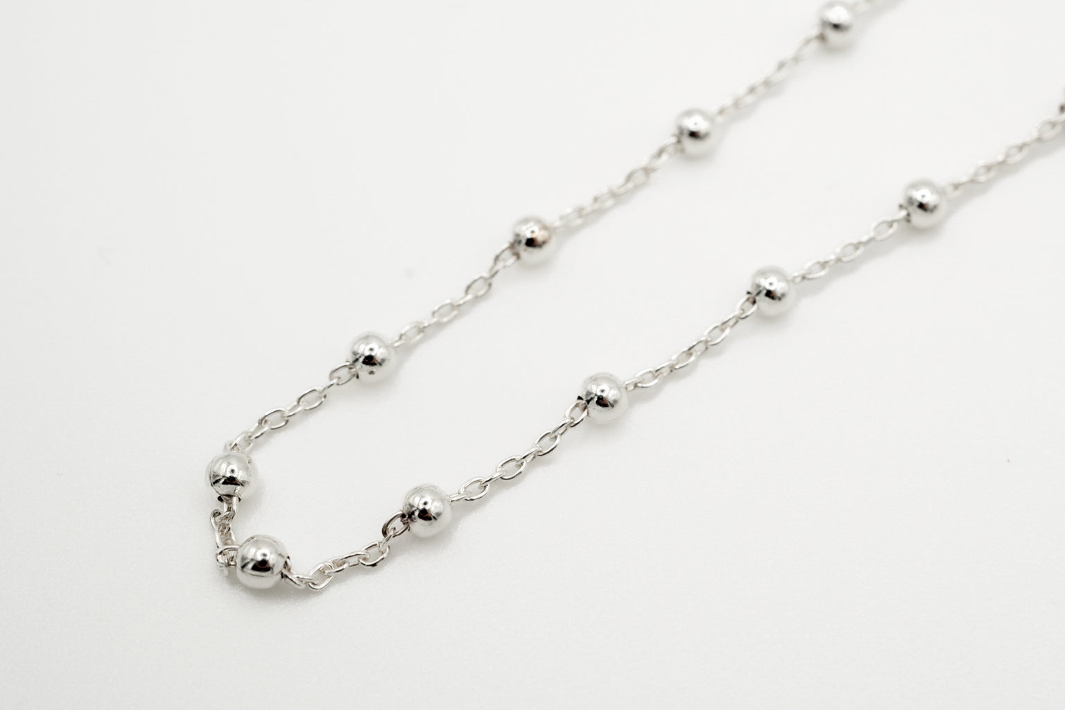 EVEN BALL CHAIN NECKLACE