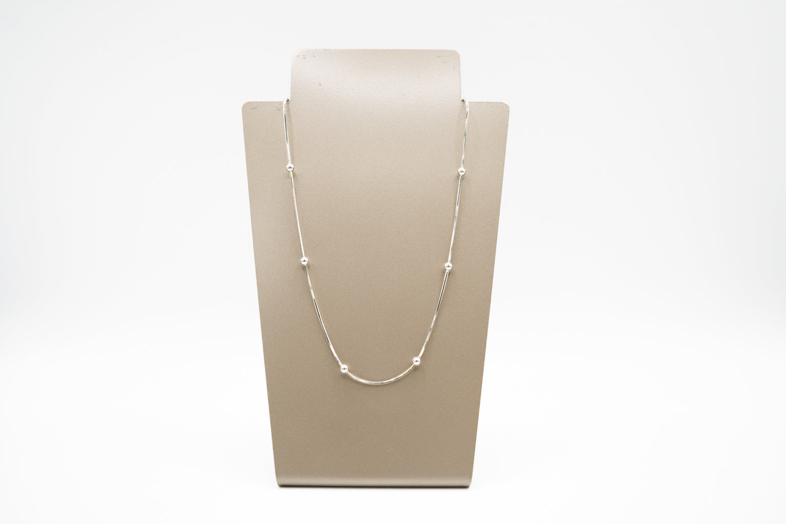 EVEN OB CHAIN NECKLACE