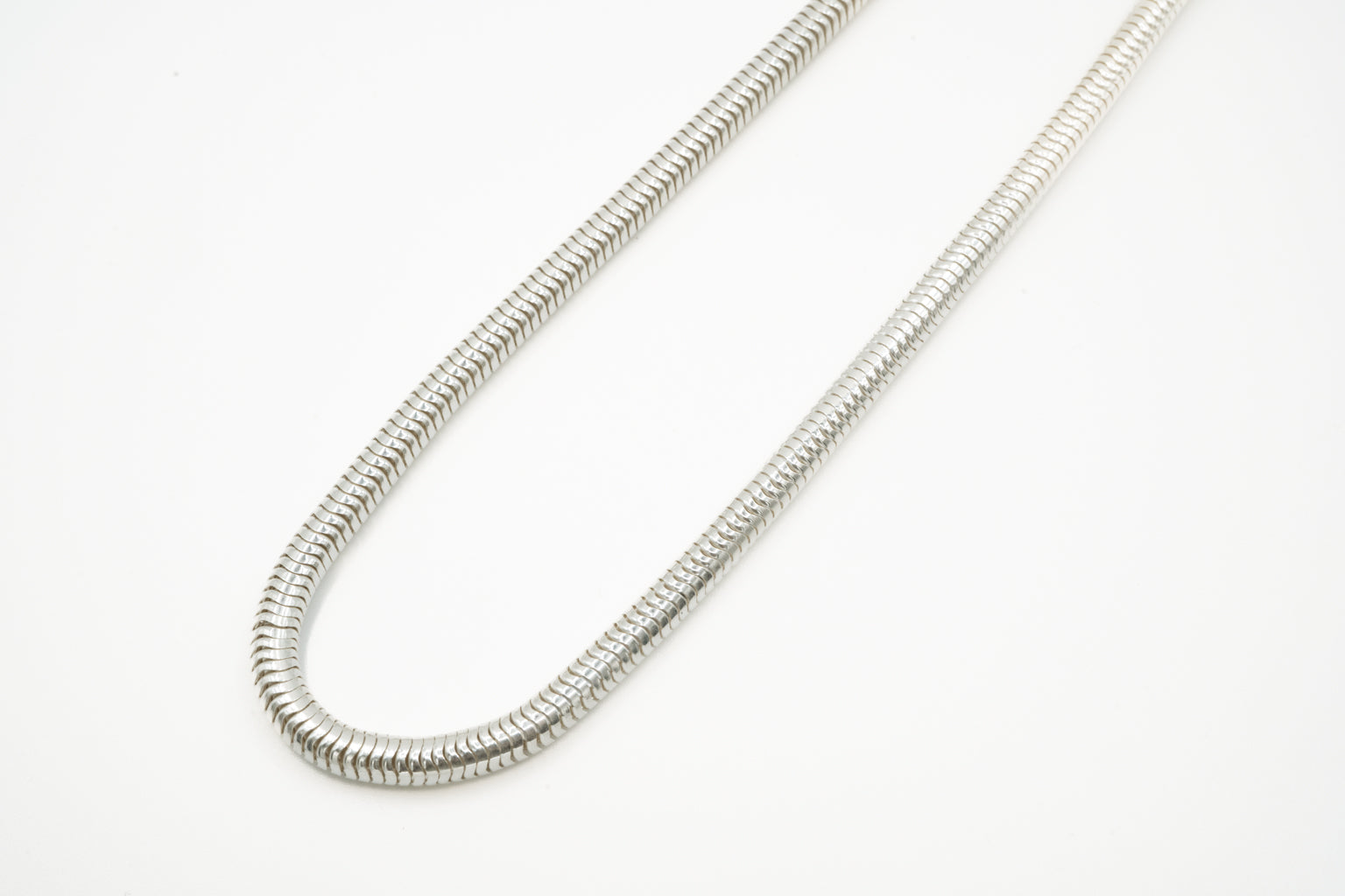 TUBING NECKLACE