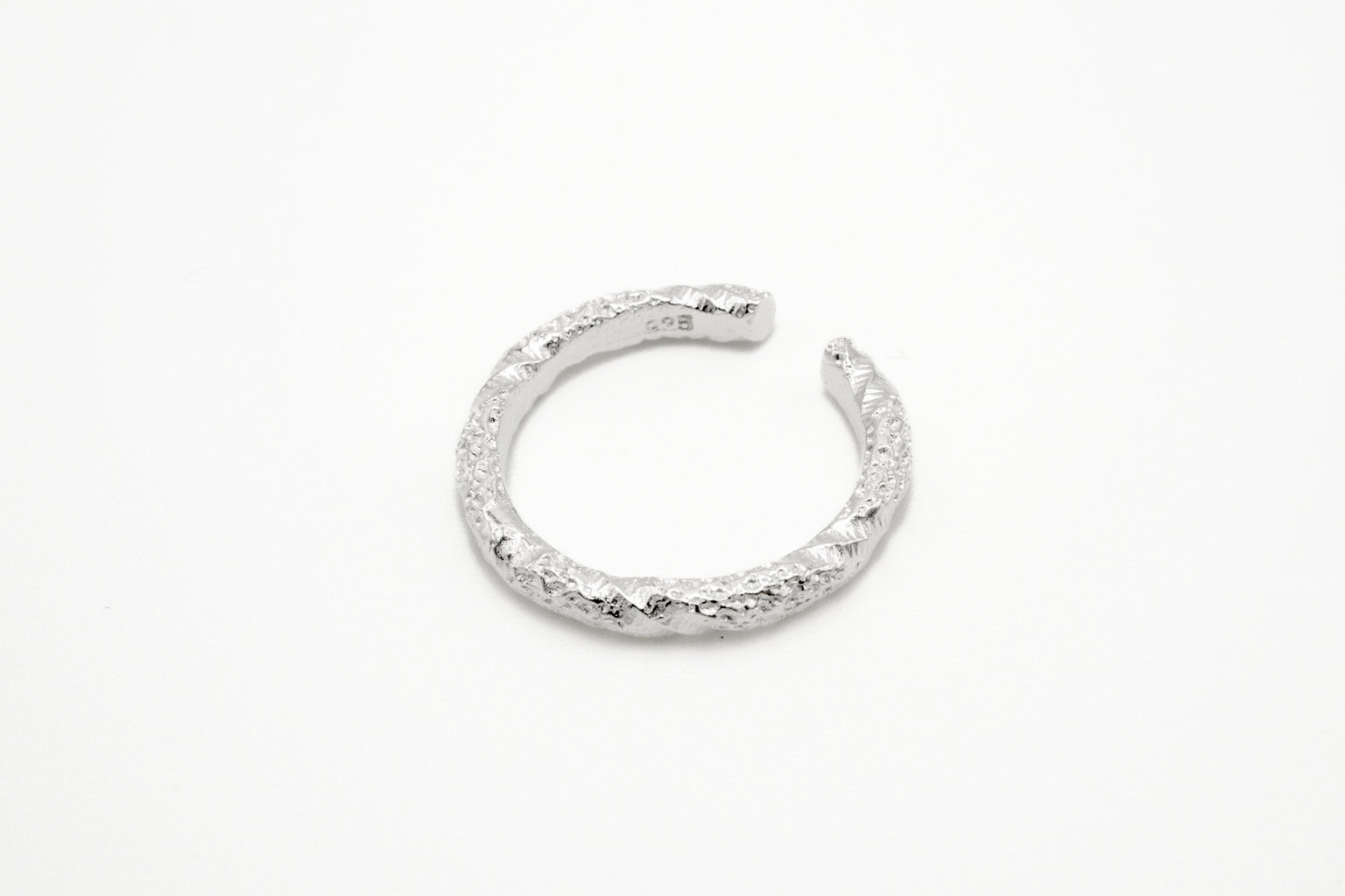 TEXTURED TWIST RING