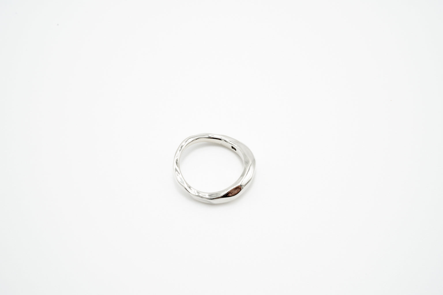 ANGULAR OVAL RING