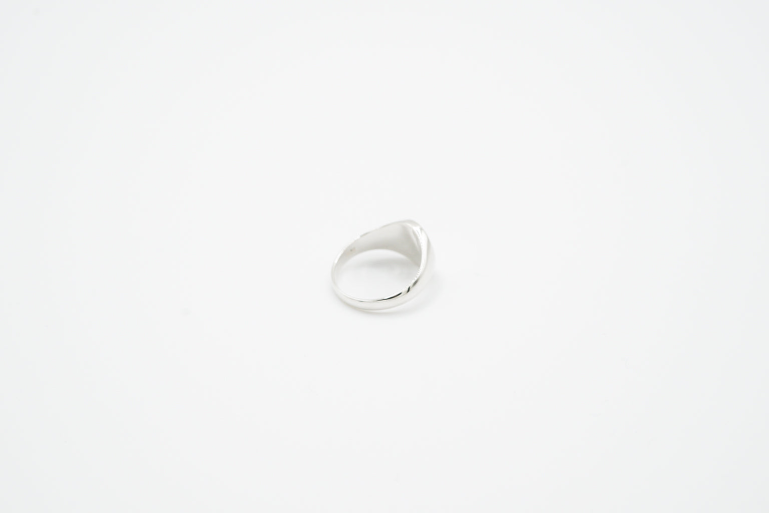 CIRCULAR RING