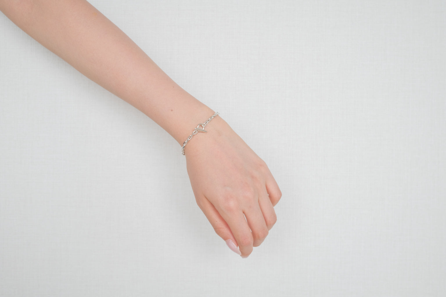 ANCHOR CHAIN BRACELET