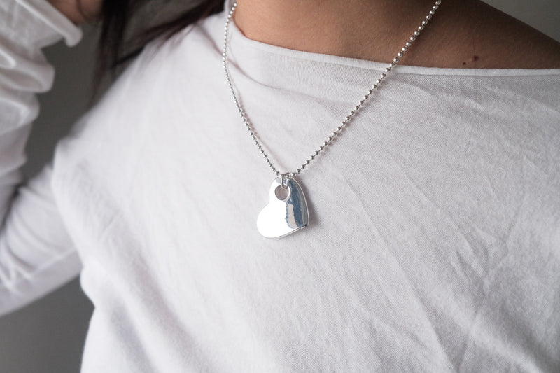 HOLIDAY HEART CHARM NECKLACE L シルバー925 ネックレス 日本製