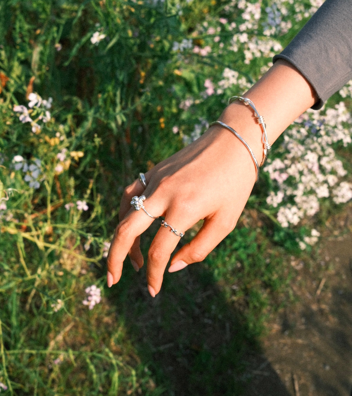 MEANDERING BANGLE