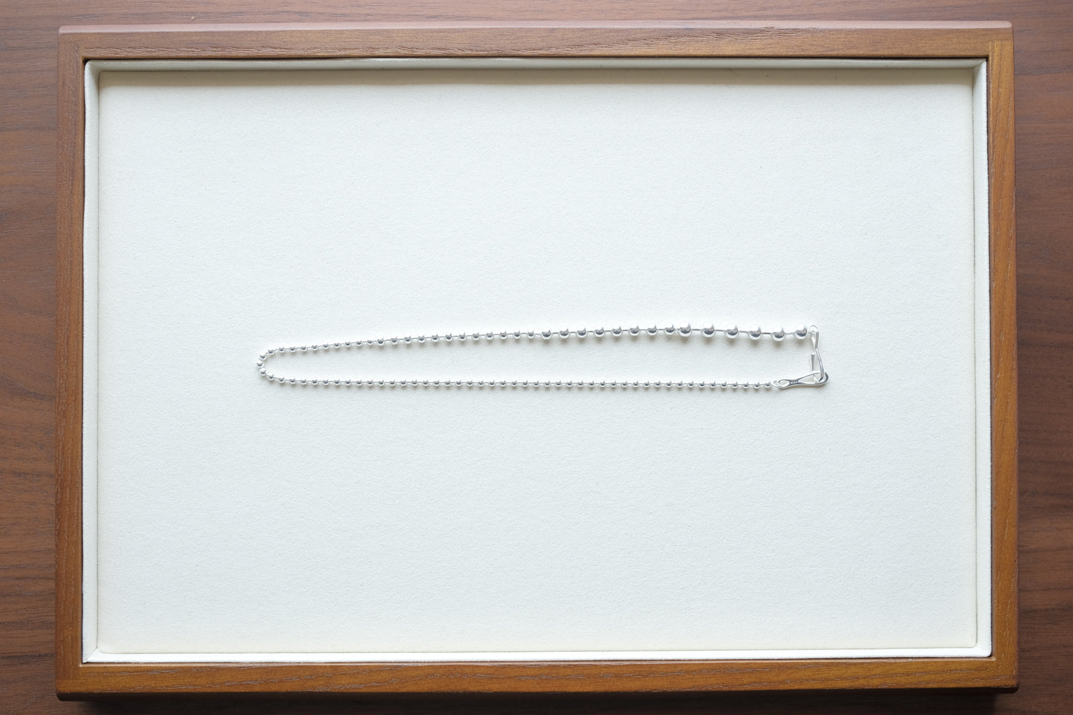 CRESCENDO BALL CHAIN