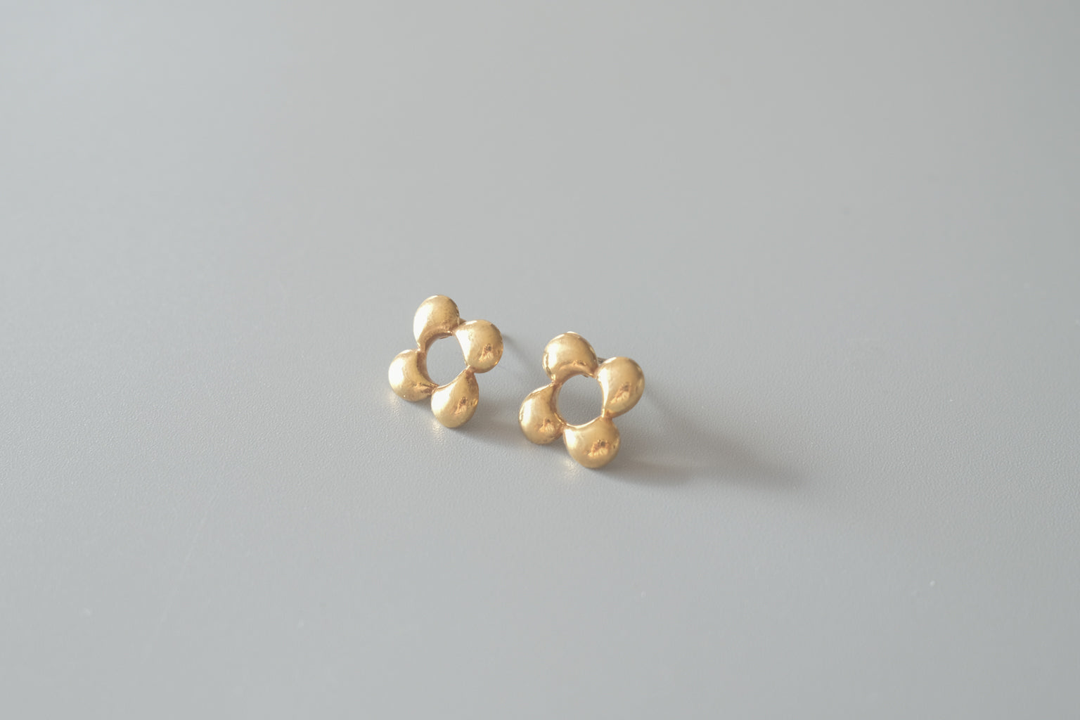 MODERN FLOWER PIERCE