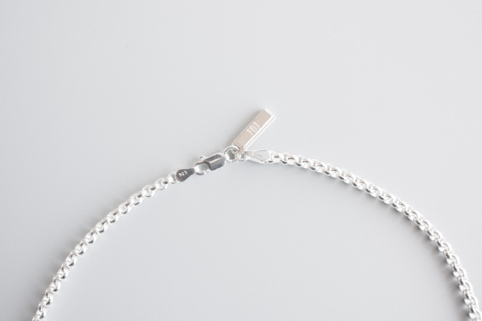 シンプルチェーンネックレス