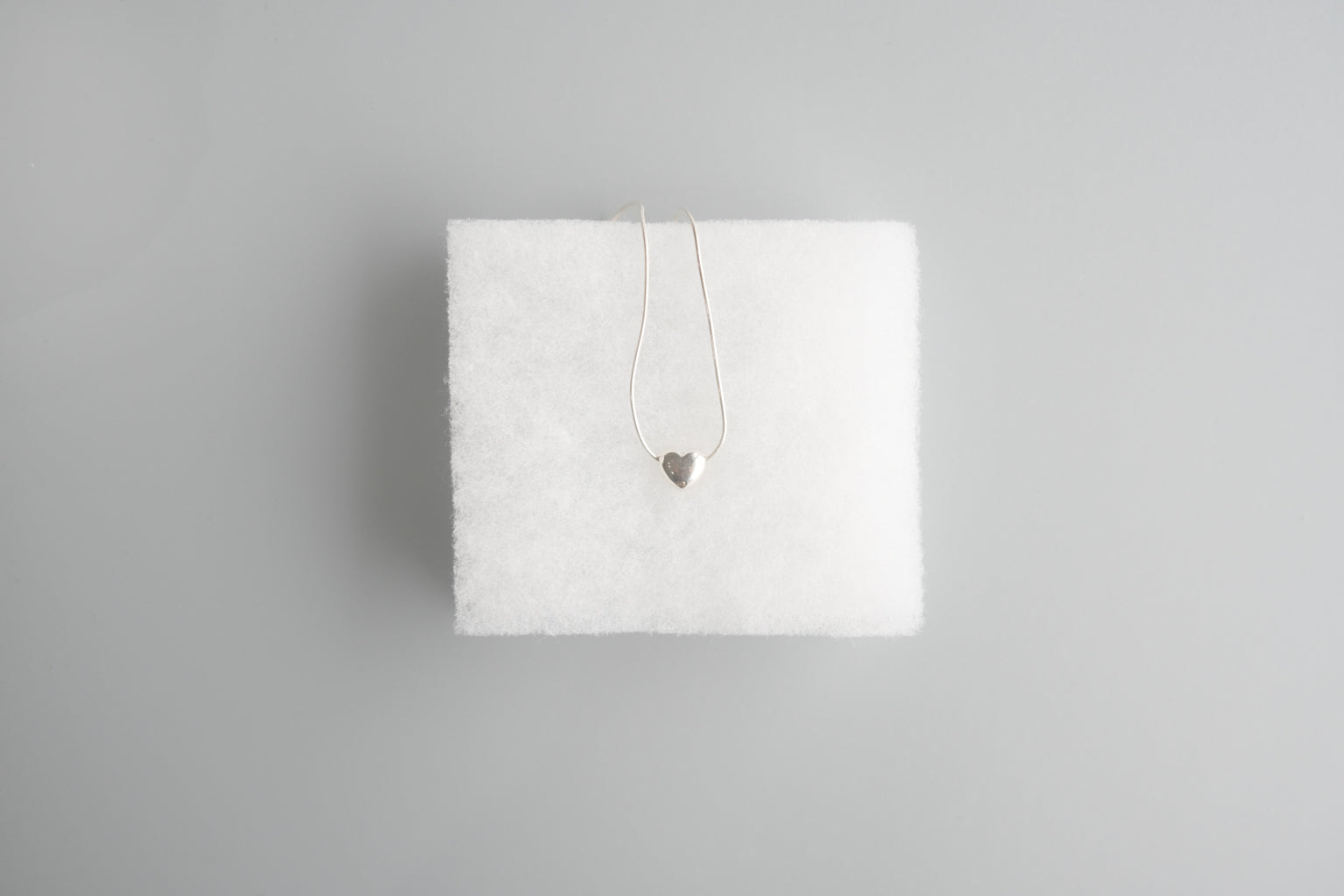 HOLIDAY HEART CHARM NECKLACE(S)