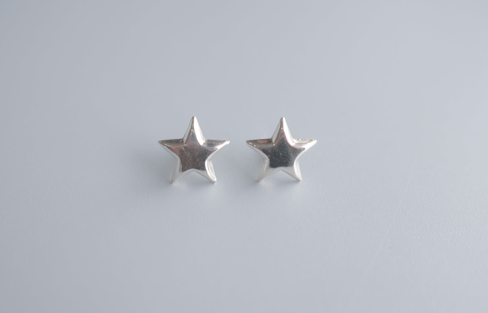 HOLIDAY STAR PIERCE｜シルバー925 ピアス 日本製 - 101 SMART ACCS