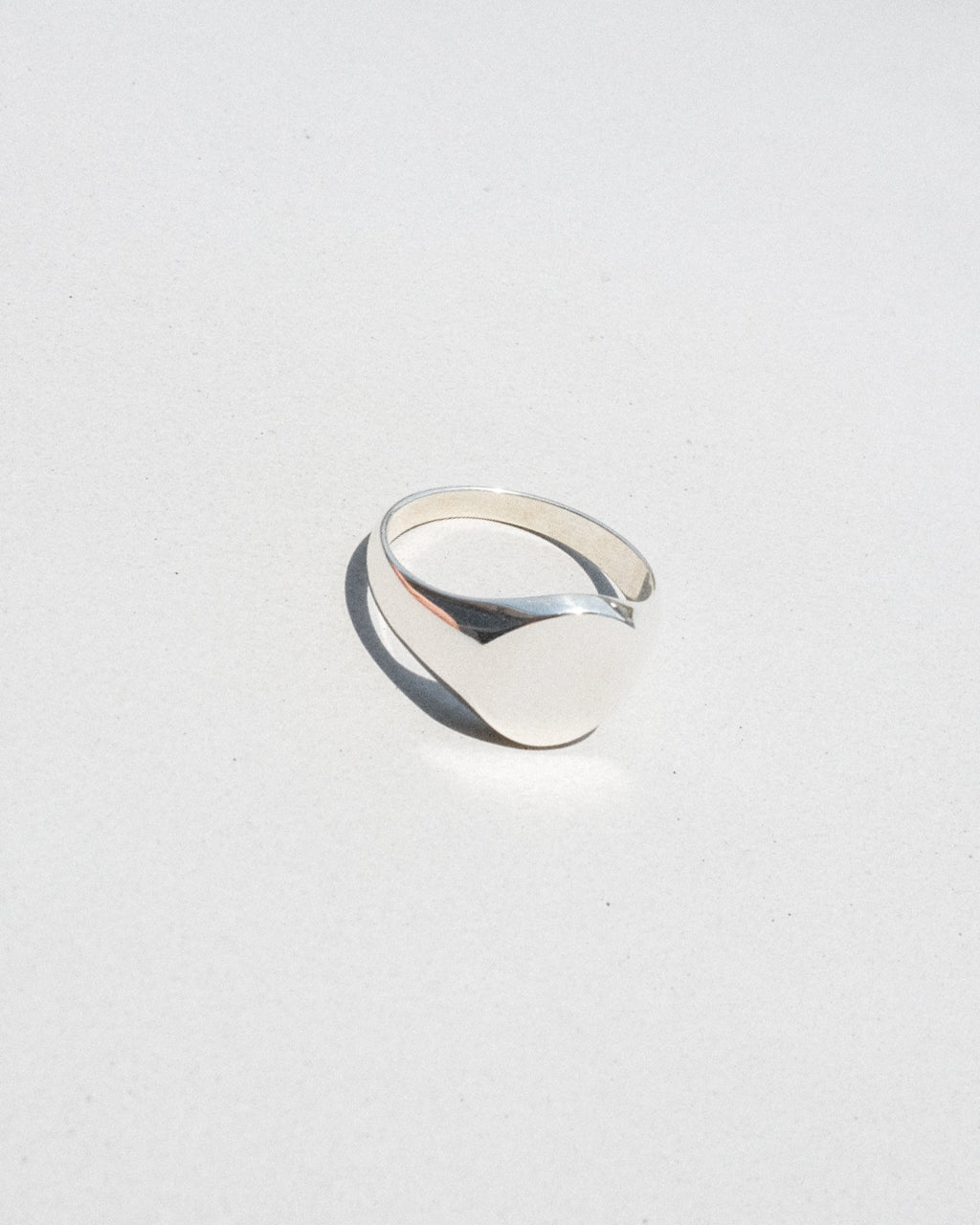 CIRCULAR RING