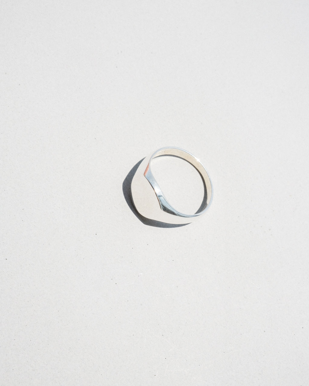 CIRCULAR RING