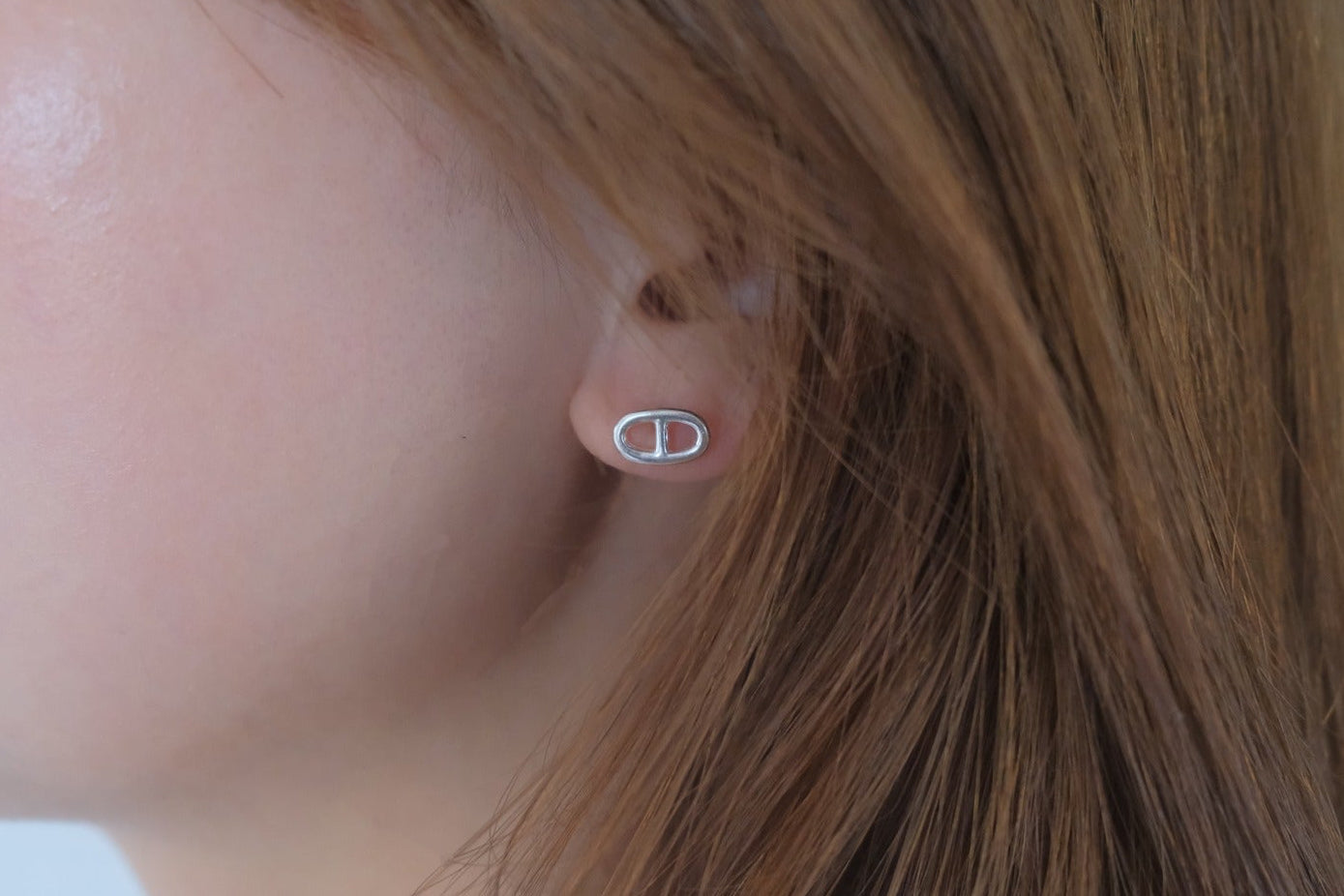 ANCHOR PIERCE
