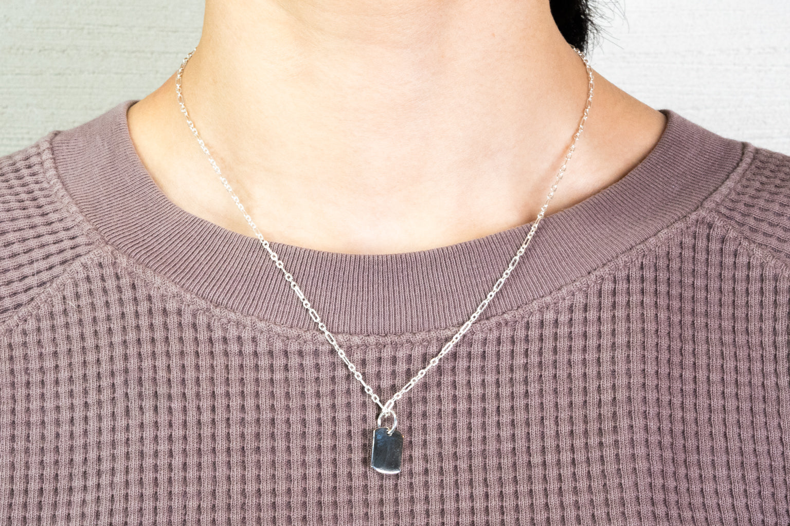 MINI PLAIN DOG TAG NECKLACE