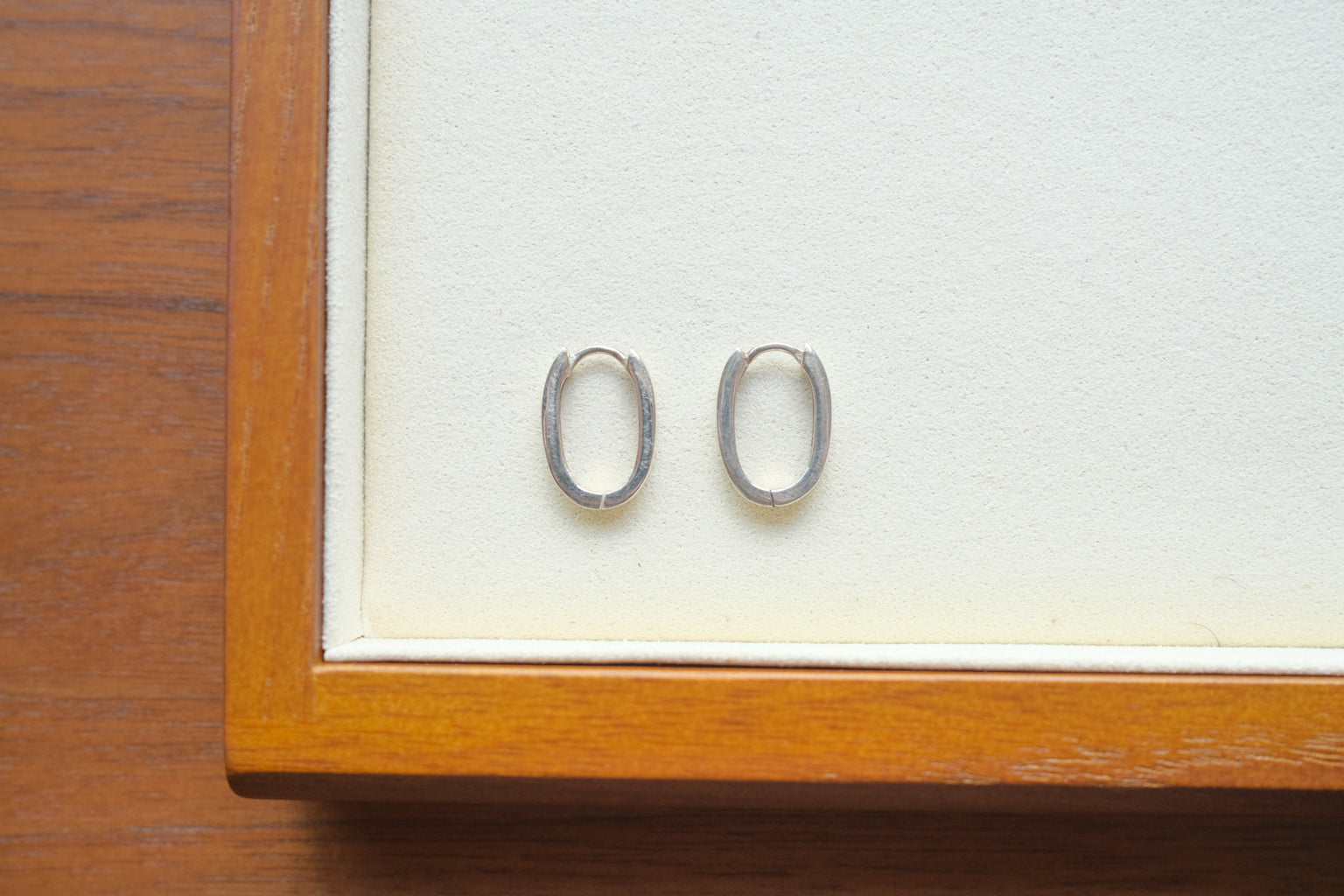 OVAL PIERCE 2