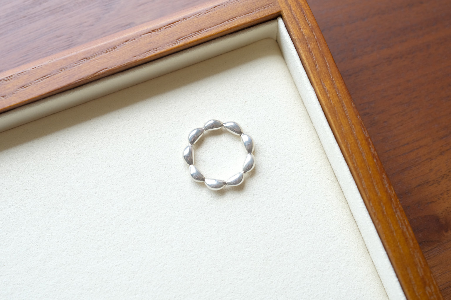 OVAL TEETH RING