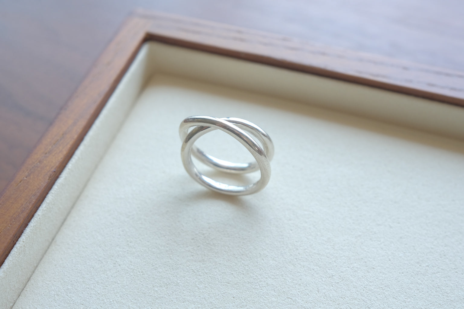 CROSS RING