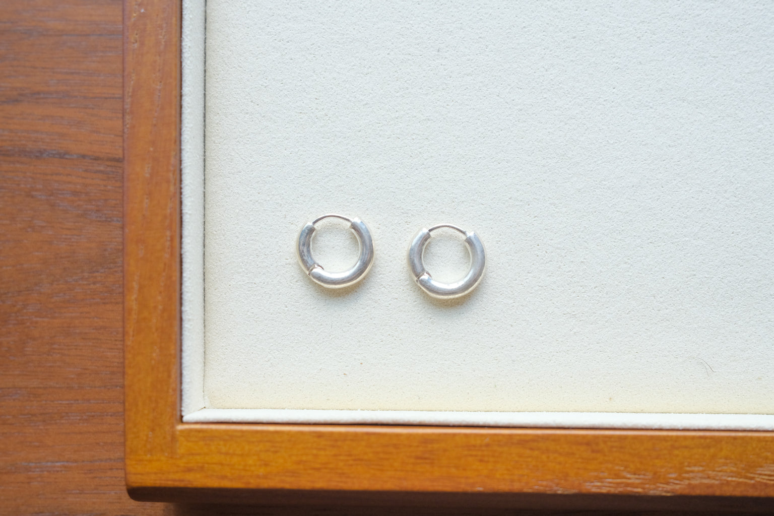 SIMPLE RING PIERCE
